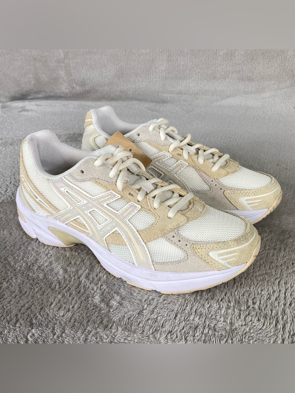 Asics Gel-1130 11202A517 Womens Size 7‎ Cream Tan Suede Running Shoes NEW